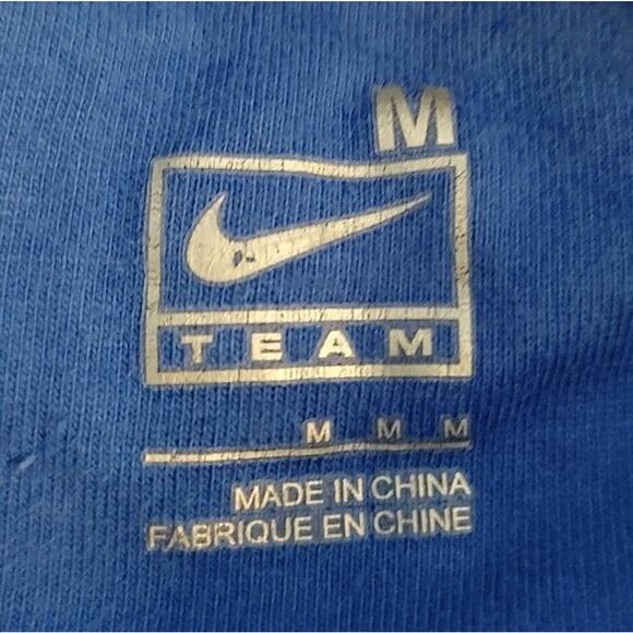 Men's Nike University of Florida UF Gators Team Embroided Hoodie - Medium - Picture 5 of 7